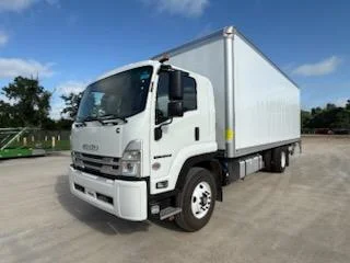 2026 Isuzu FTR — photo 2