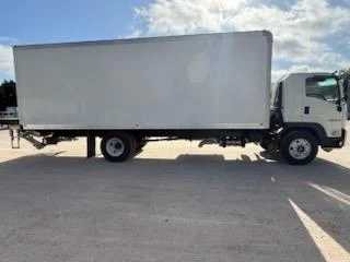 2026 Isuzu FTR — photo 5