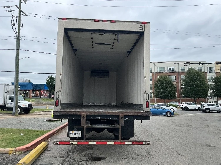 2019 Freightliner M2 106 - image 8