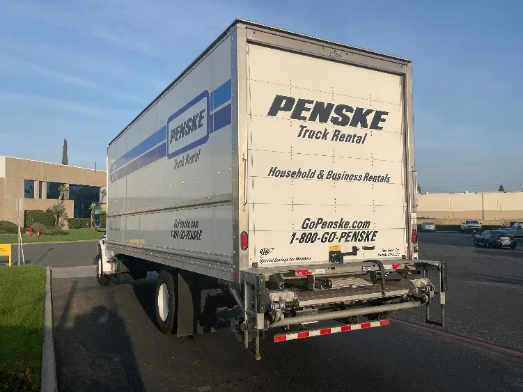 2022 Freightliner M2 106 in Torrance, CA — photo 6