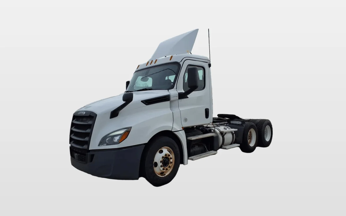 2019 Freightliner Cascadia - image 1