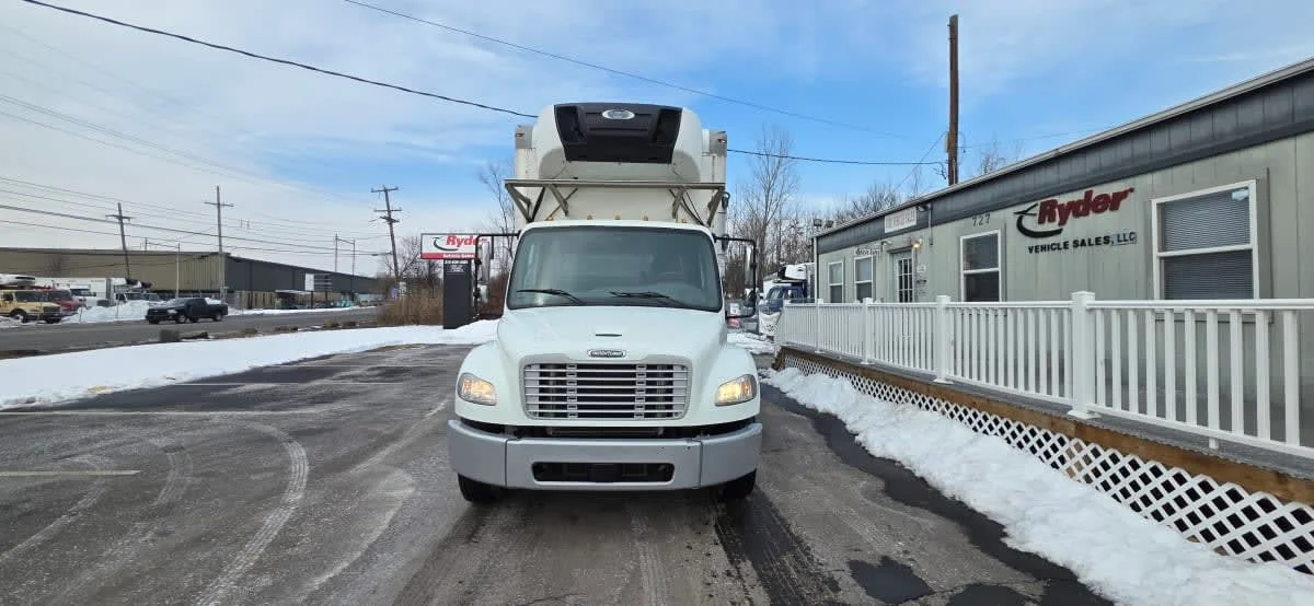 2019 Freightliner M2 106 in Bensalem, PA — photo 2