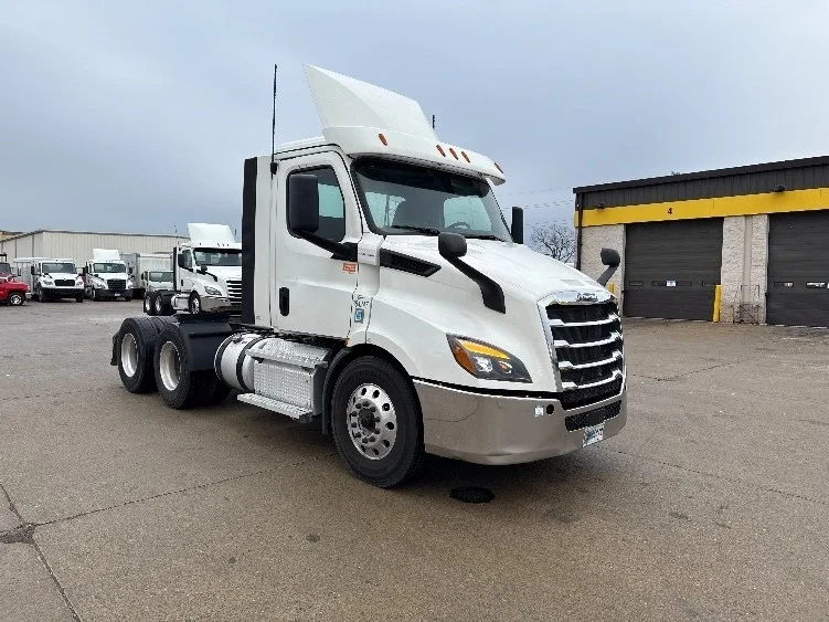 2020 Freightliner Cascadia in Allen Park, MI