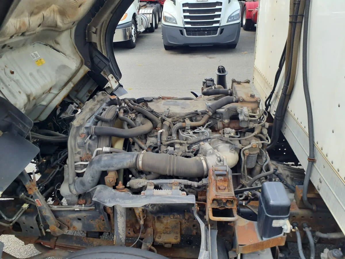 2019 Isuzu NRR - image 10