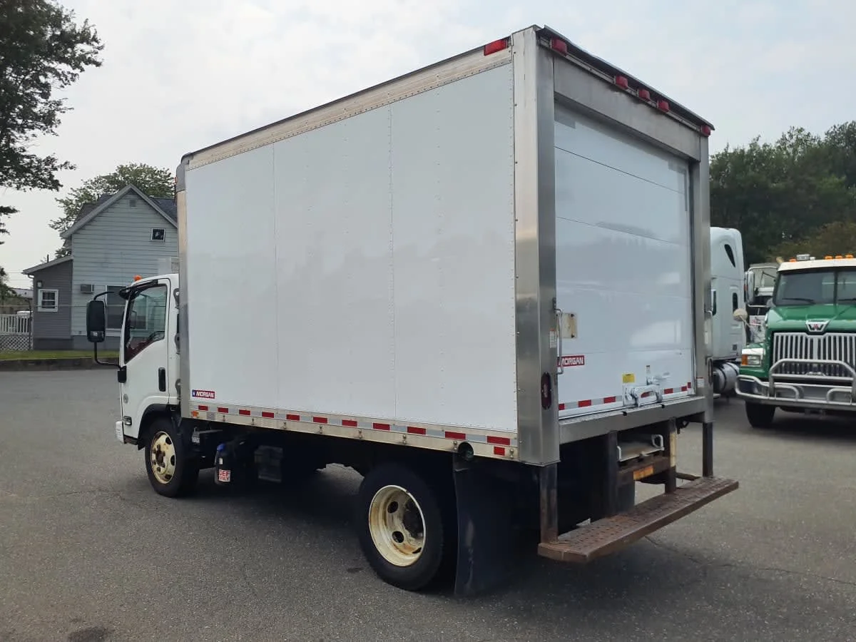 2019 Isuzu NRR in Springfield, MA — photo 6