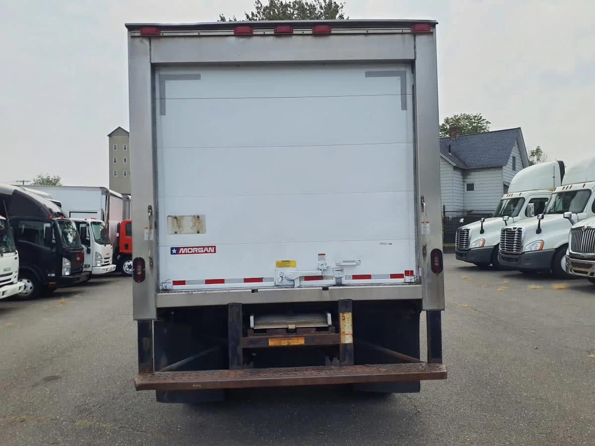 2019 Isuzu NRR in Springfield, MA — photo 5