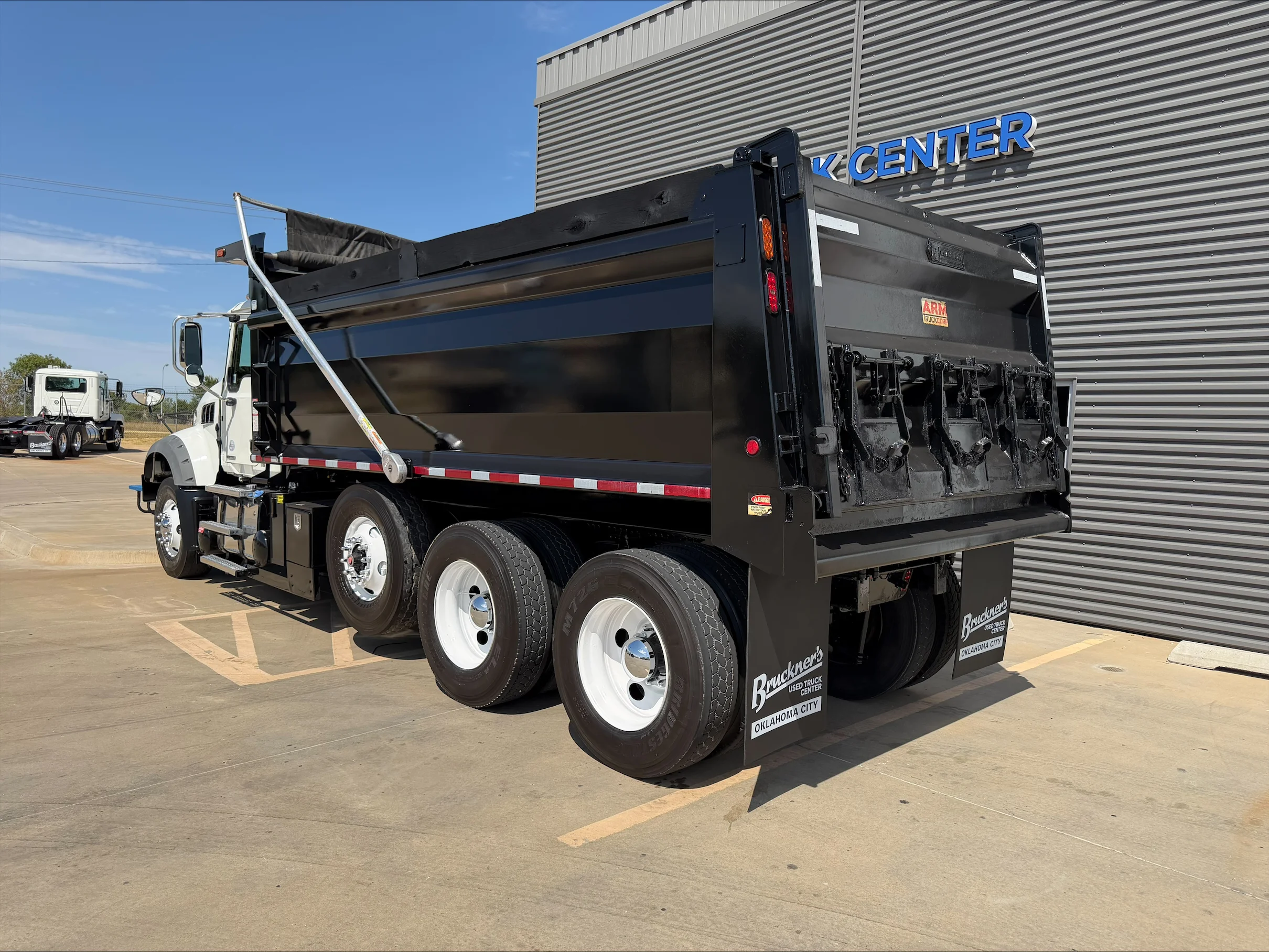 2023 Mack Granite in Oklahoma City, OK — photo 10