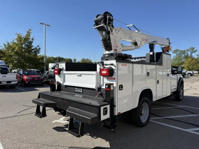 2025 Ford F-550 — photo 5