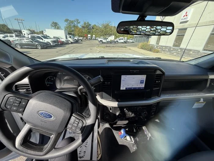 2025 Ford F-550 — photo 10