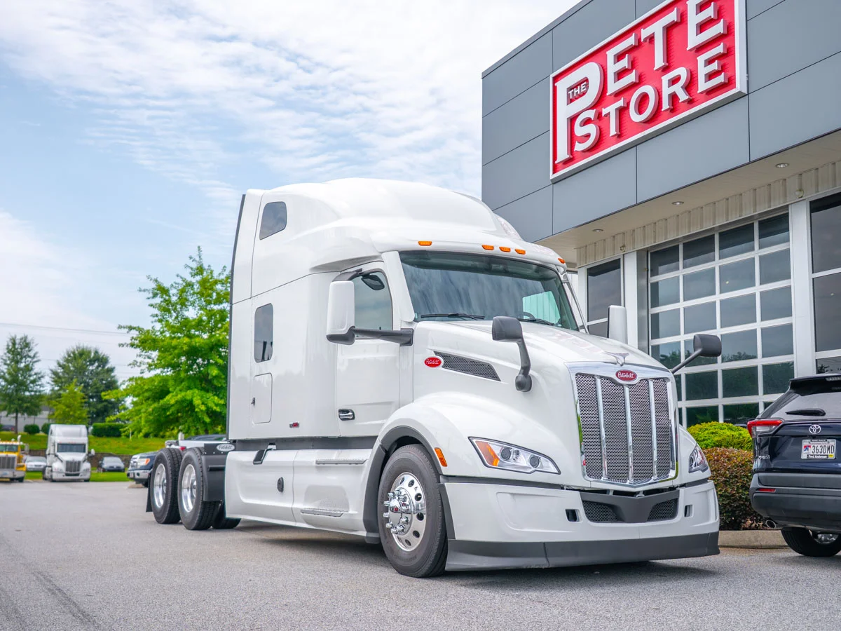 2027 Peterbilt 579 in Duncan, SC — photo 8