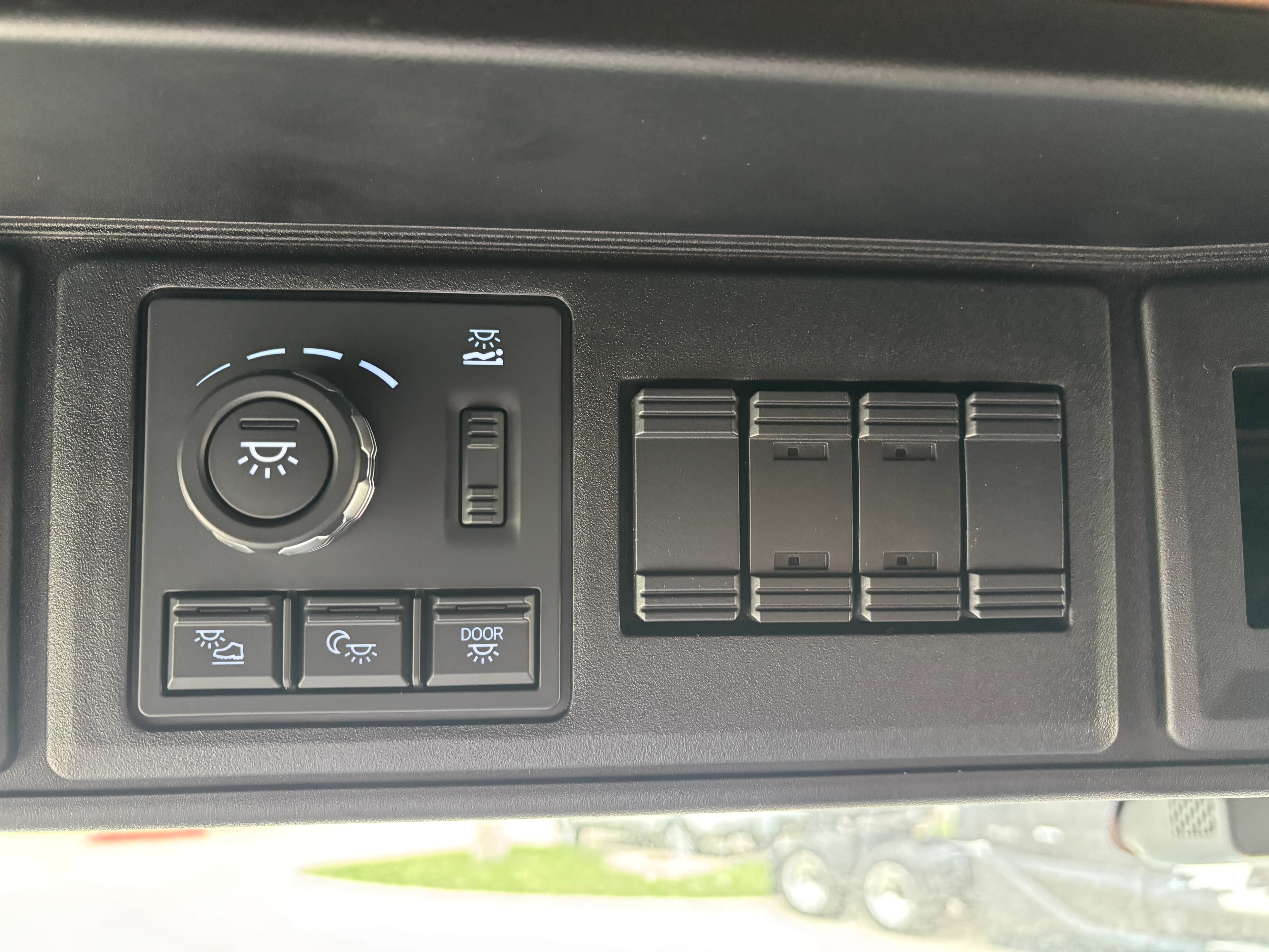 2027 Mack Pinnacle in TX — photo 30