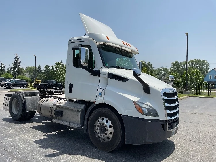 2020 Freightliner Cascadia in Rochester, NY
