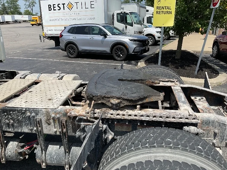 2020 Freightliner Cascadia in Rochester, NY — photo 6