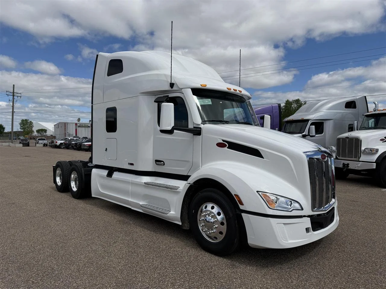 2027 Peterbilt 579