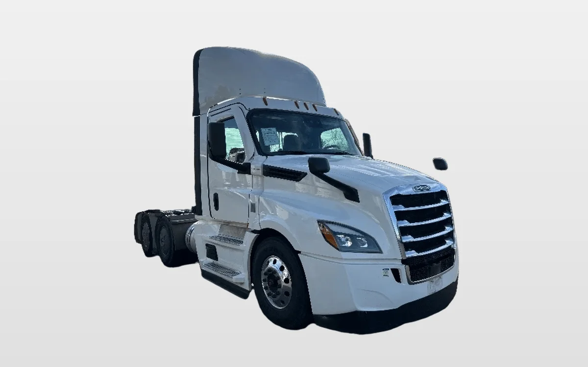 2022 Freightliner - image 1