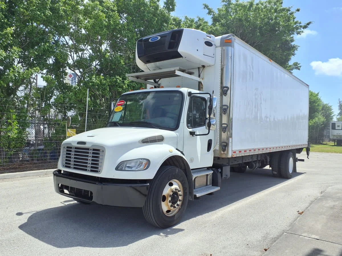 2019 Freightliner M2 106 in Davie, FL
