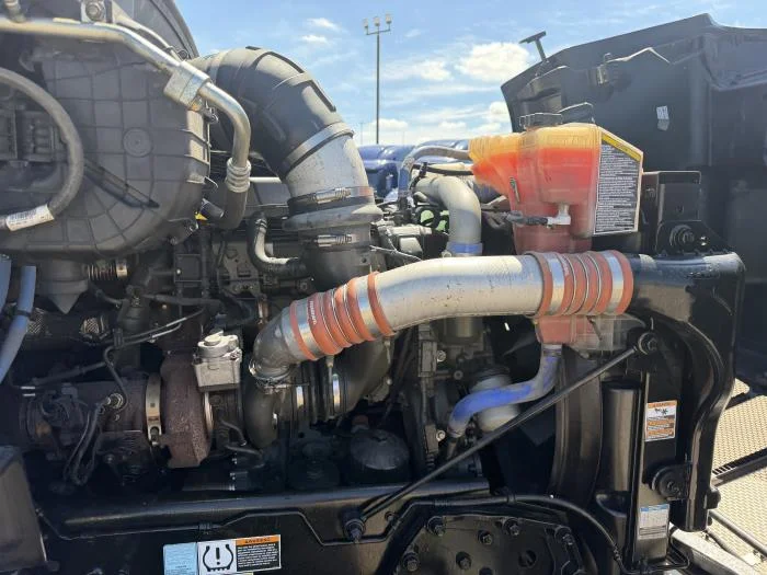 2021 Peterbilt 579 — photo 21