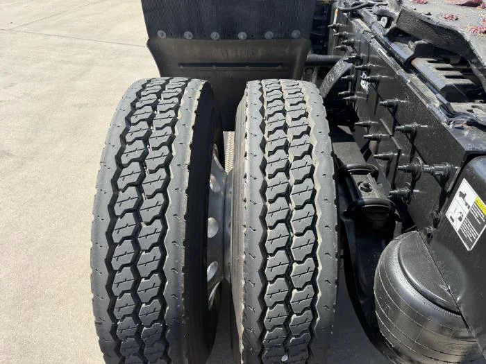 2021 Peterbilt 579 — photo 13