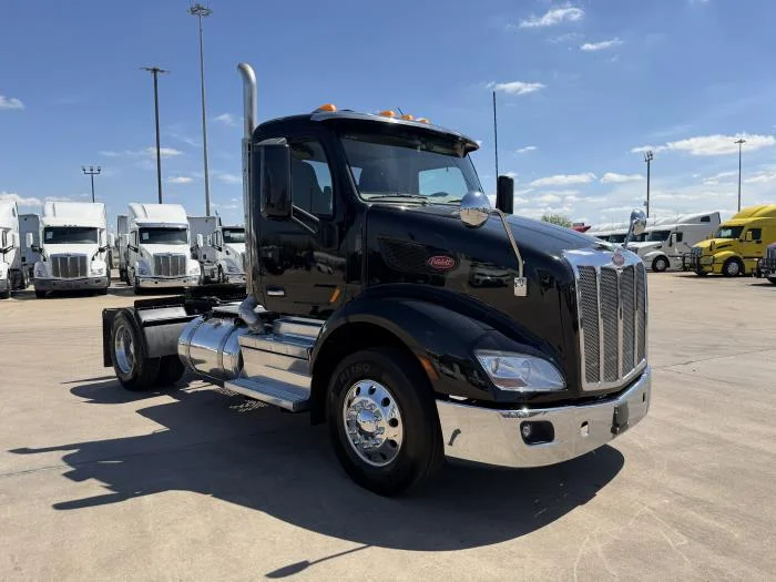 2021 Peterbilt 579 — photo 8