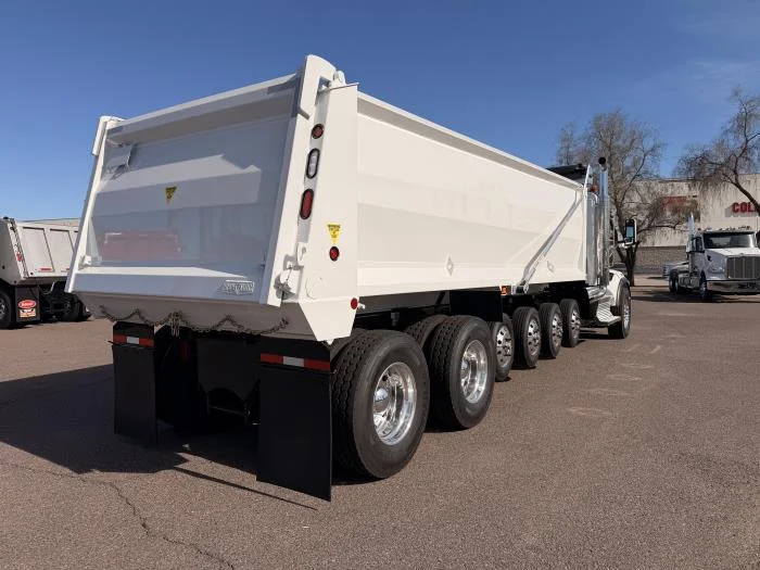 2026 Peterbilt 567 - image 7