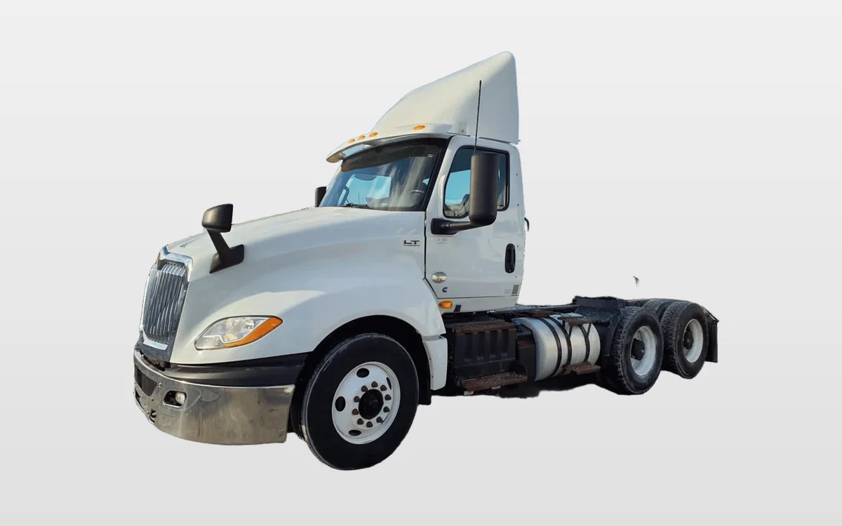 2019 International - image 1