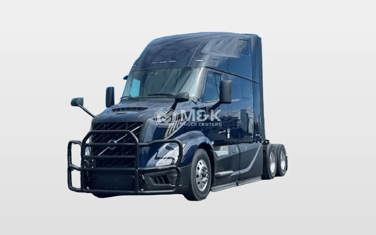 2025 Volvo - image 1