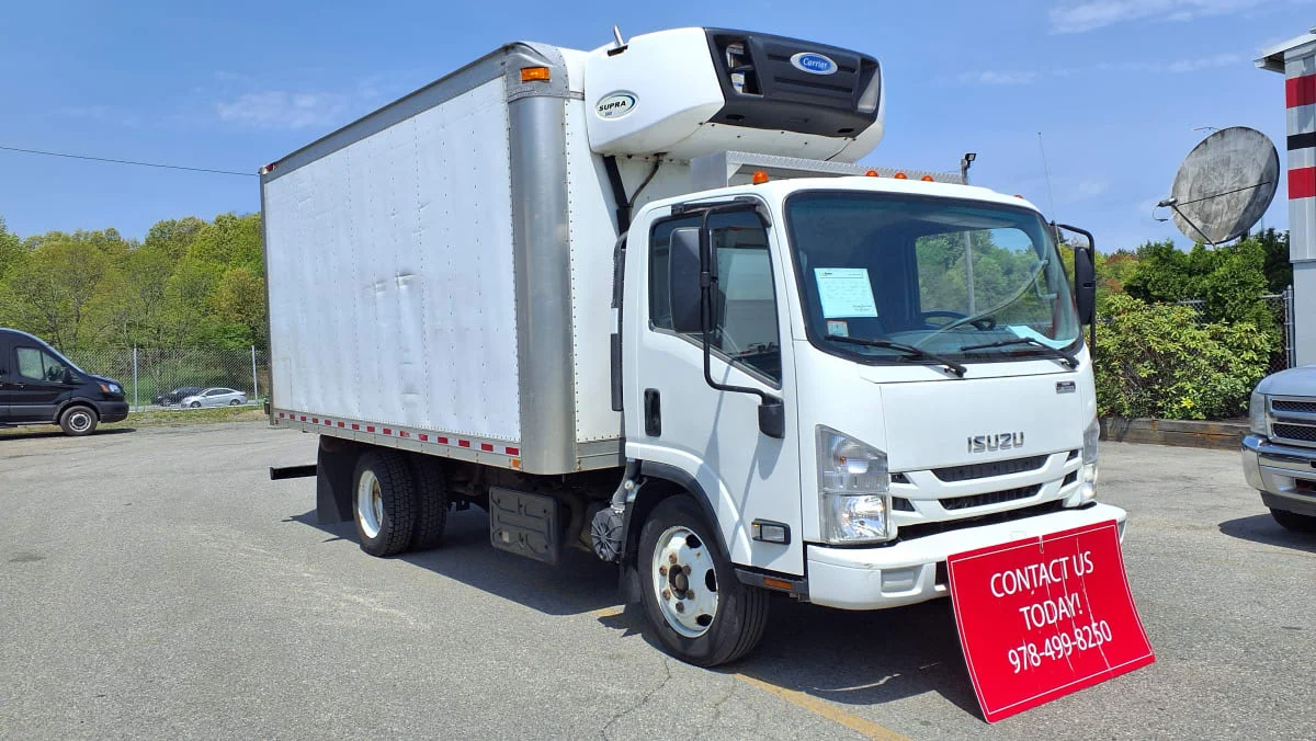 2019 Isuzu NRR in Salisbury, MA — photo 3