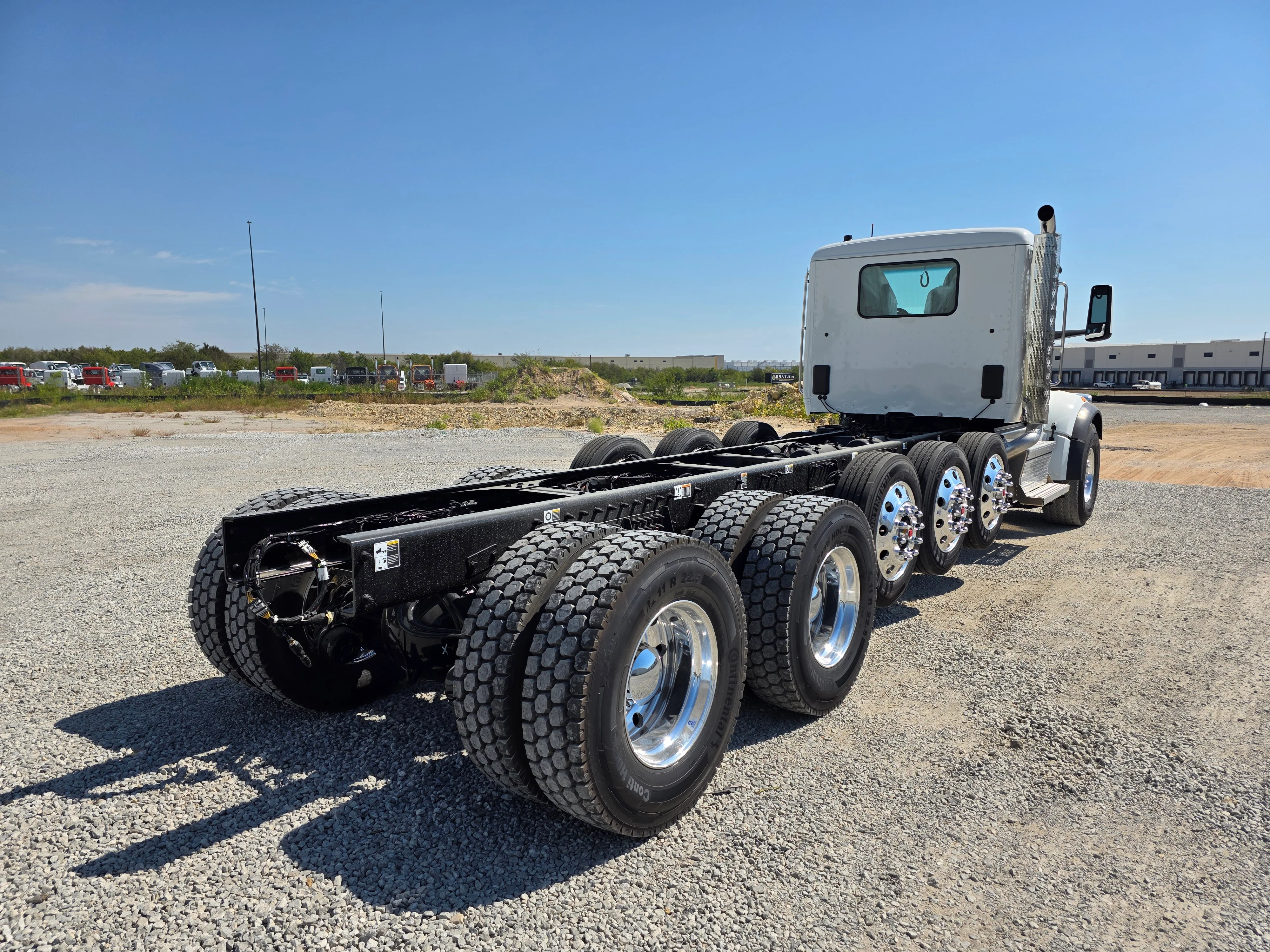 2026 Peterbilt 567 in Louisville, KY — photo 5