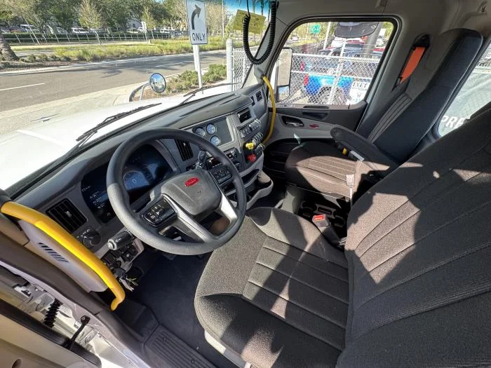 2026 Peterbilt 567 - image 13