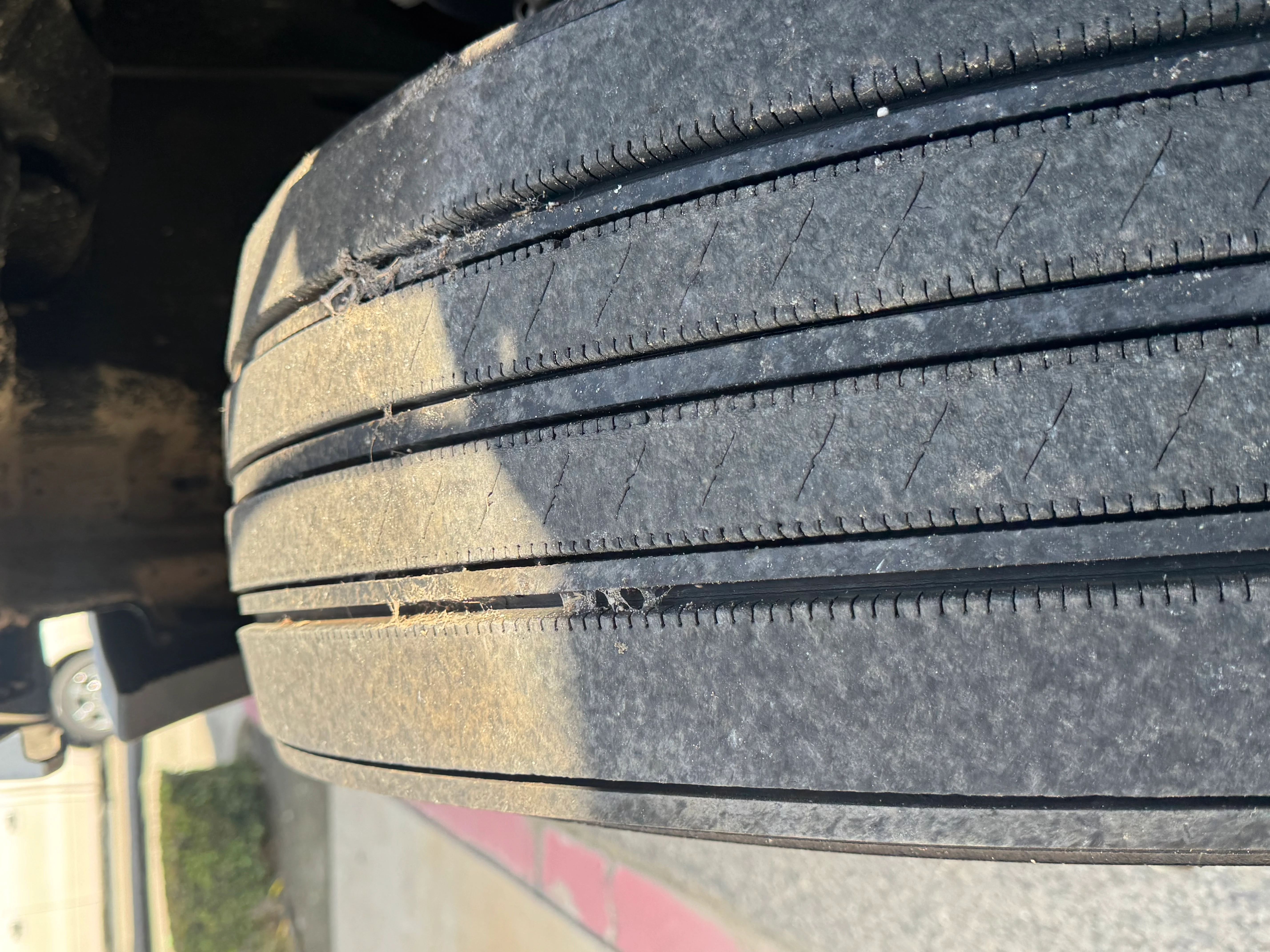 2023 Freightliner Cascadia in Fontana, CA — photo 12