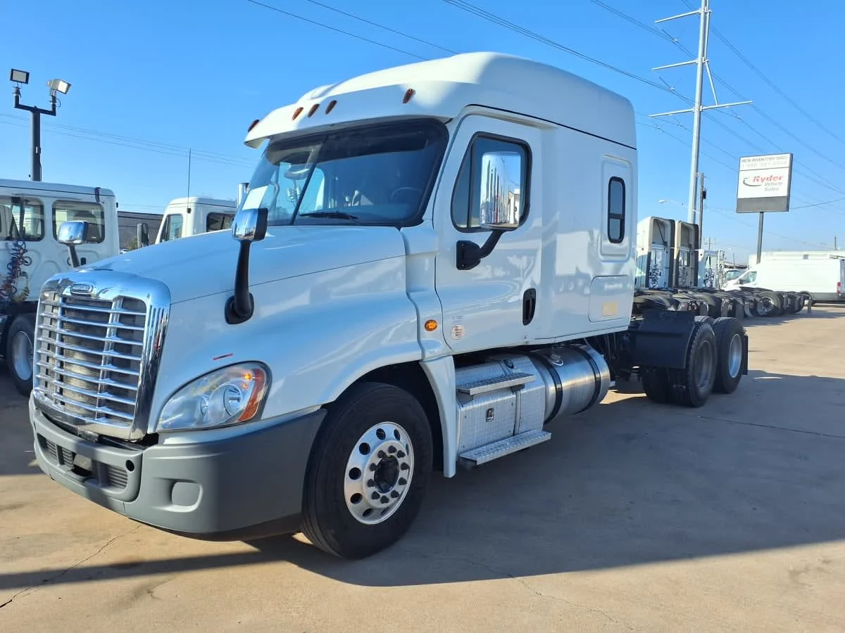 2020 Freightliner Cascadia in Dallas, TX