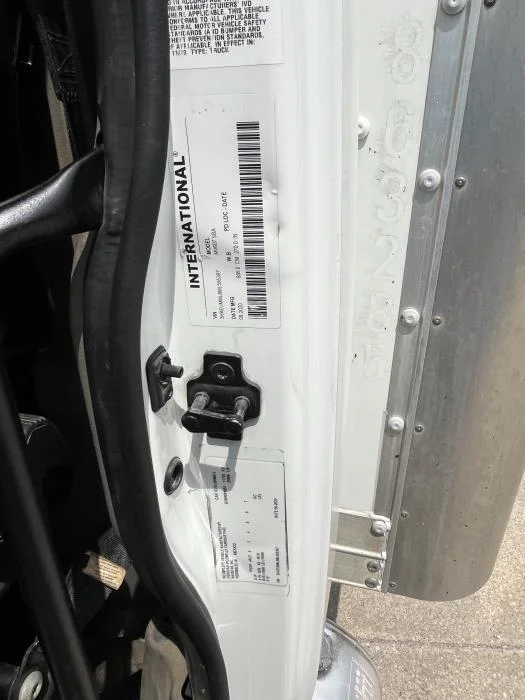 2021 International LT — photo 16