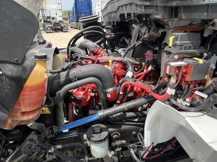 2021 International LT — photo 13