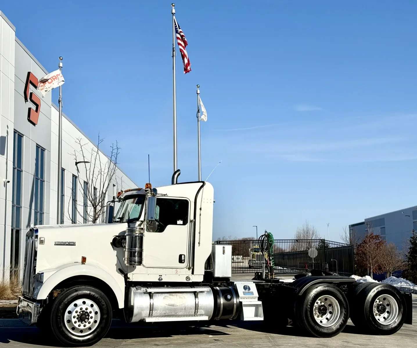 2020 Kenworth W900 in New Lenox, IL