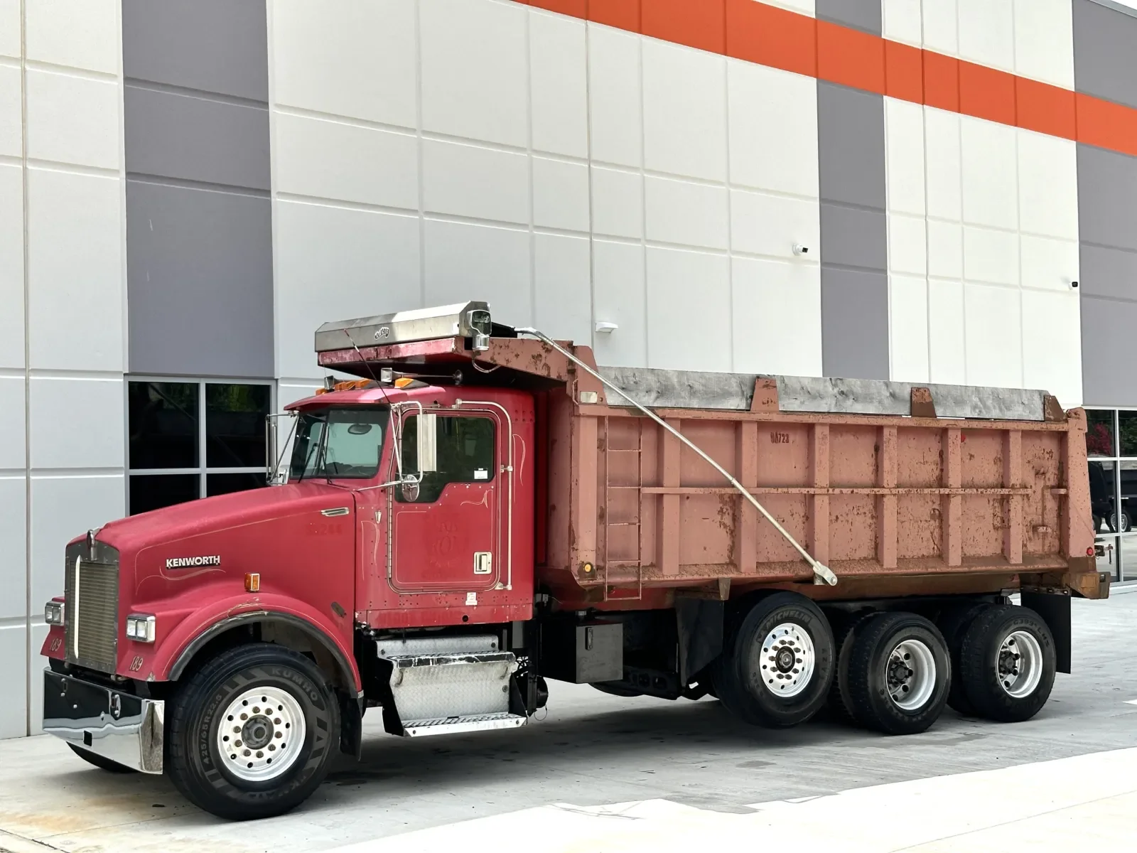 2000 Kenworth W900 in Greer, SC — photo 3
