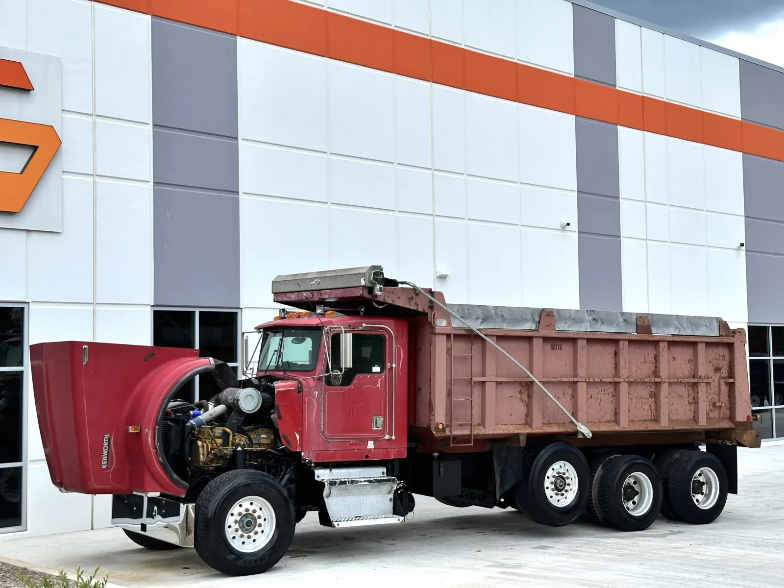 2000 Kenworth W900 in Greer, SC — photo 11