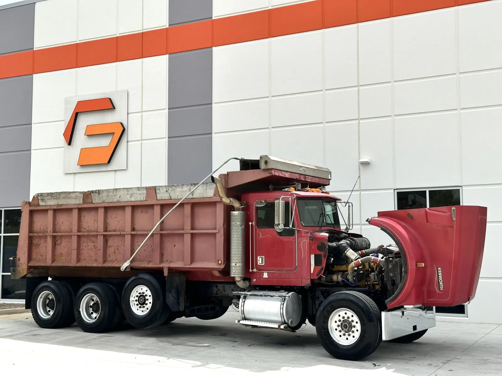 2000 Kenworth W900 in Greer, SC — photo 10