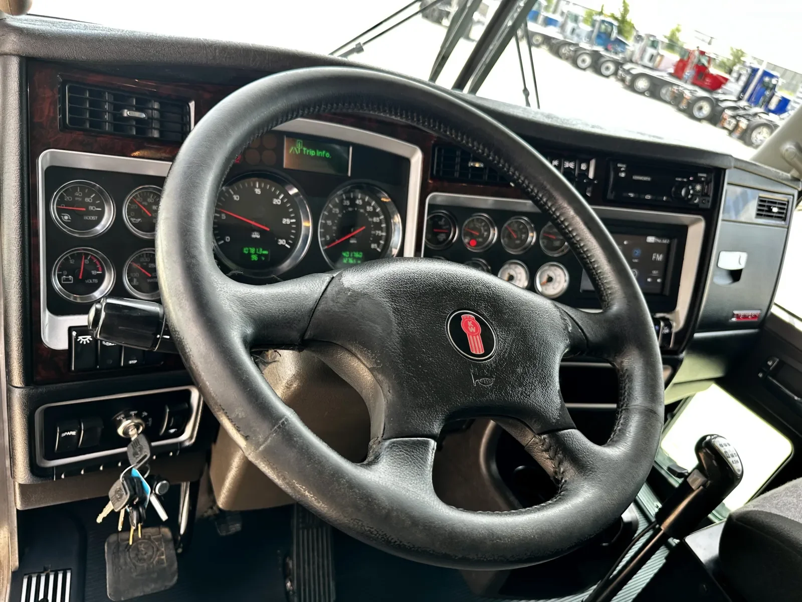 2022 Kenworth T800 in Hutchins, TX — photo 15