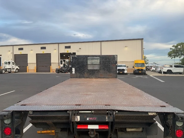 2020 Isuzu NQR in Torrance, CA — photo 8