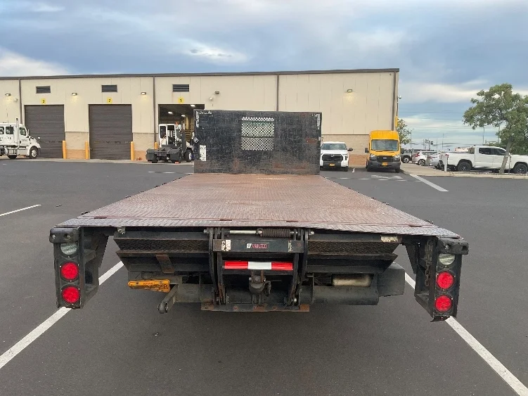 2020 Isuzu NQR in Torrance, CA — photo 7