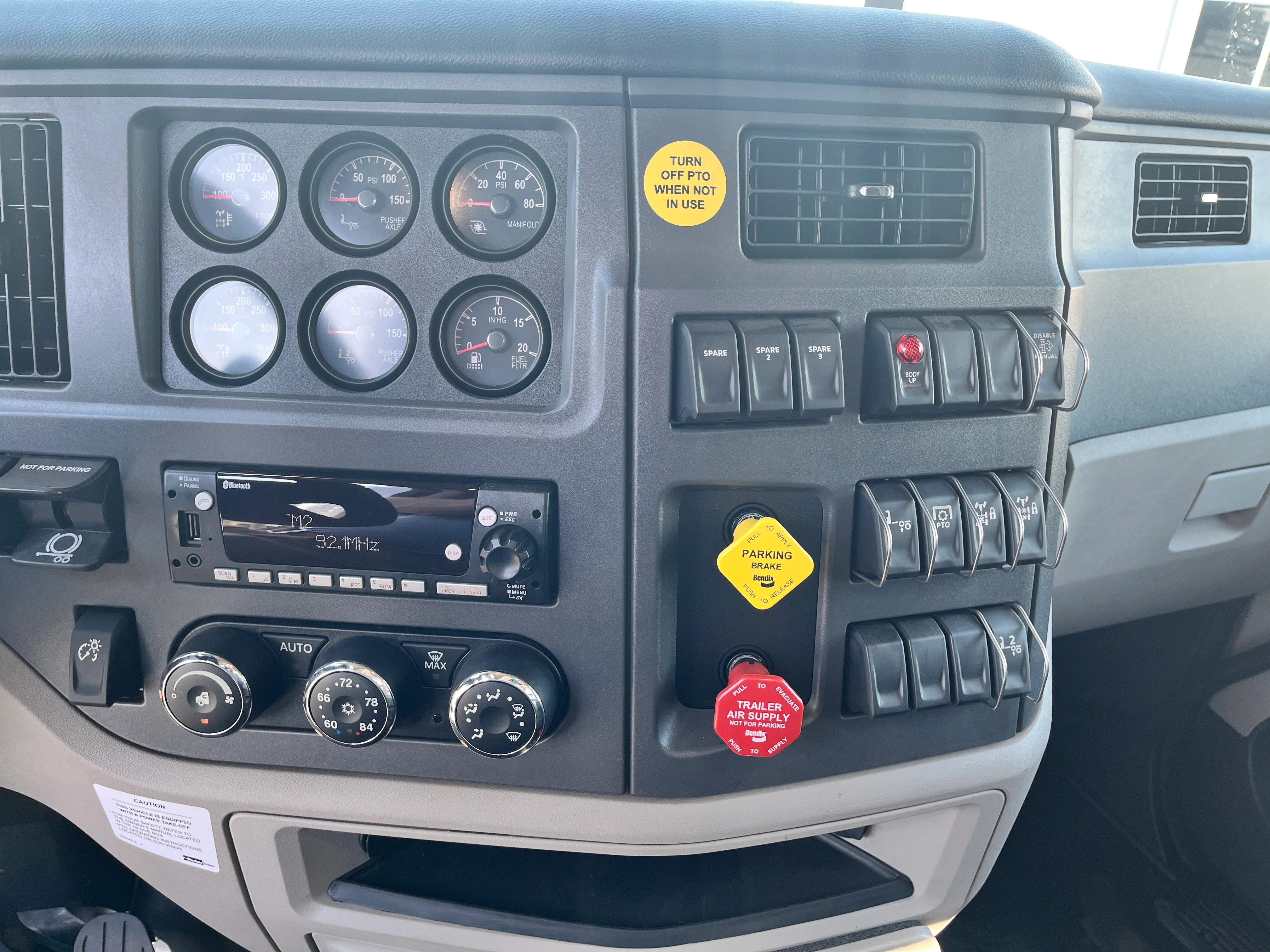 2026 Peterbilt 567 in Richmond, VA — photo 9