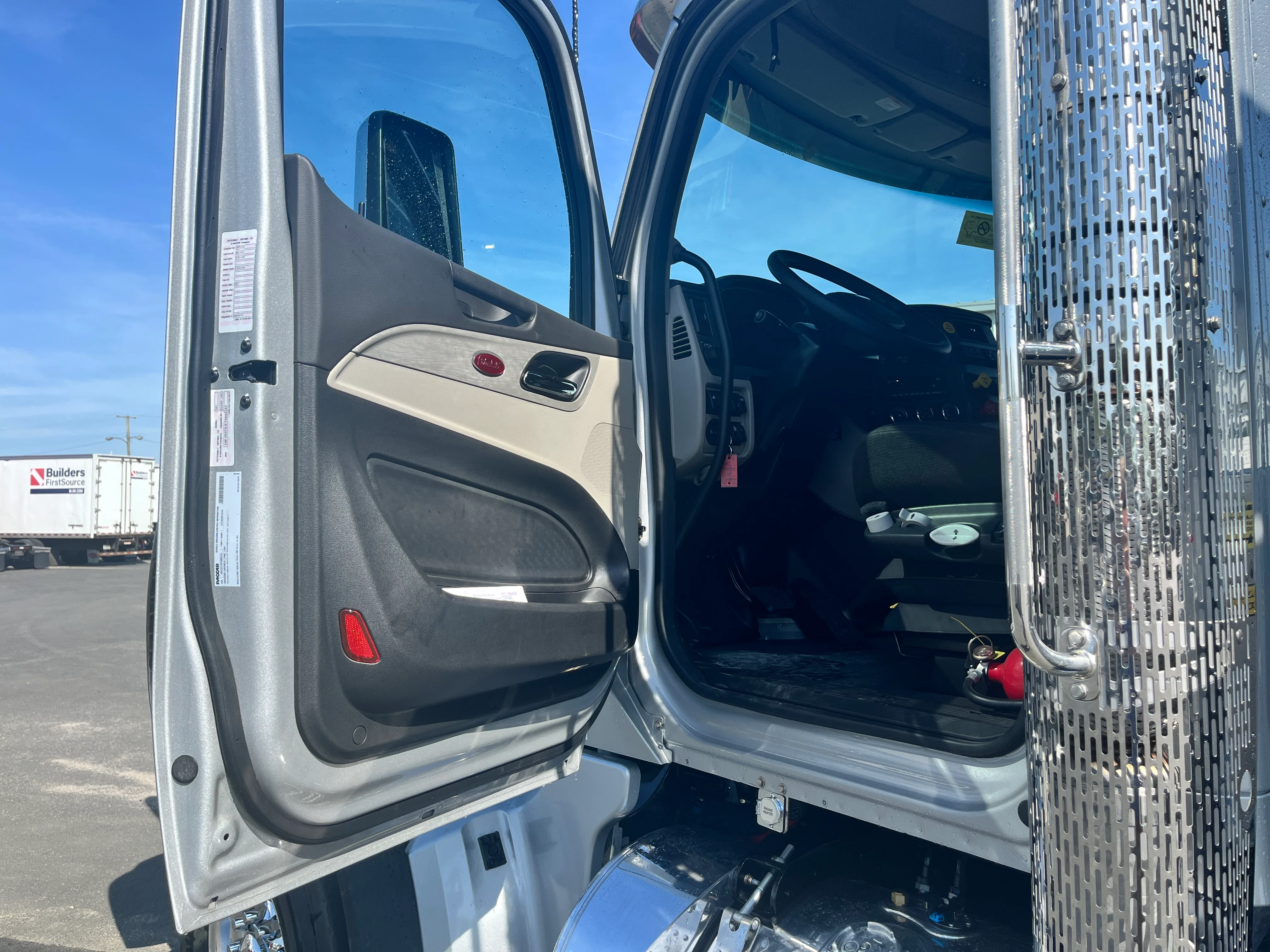2026 Peterbilt 567 in Richmond, VA — photo 11