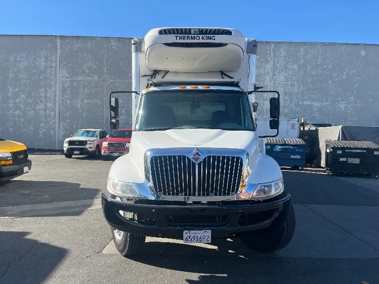 2019 International 4300 - image 2