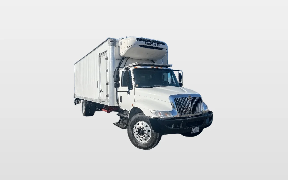2019 International 4300 - image 1