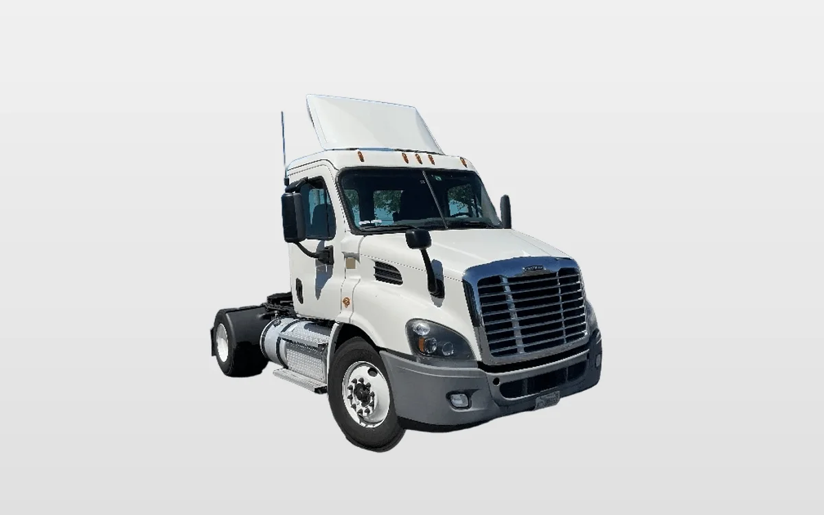 2019 Freightliner - image 1