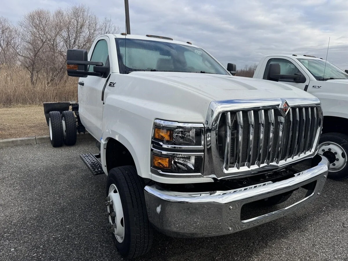 2024 International CV - image 3