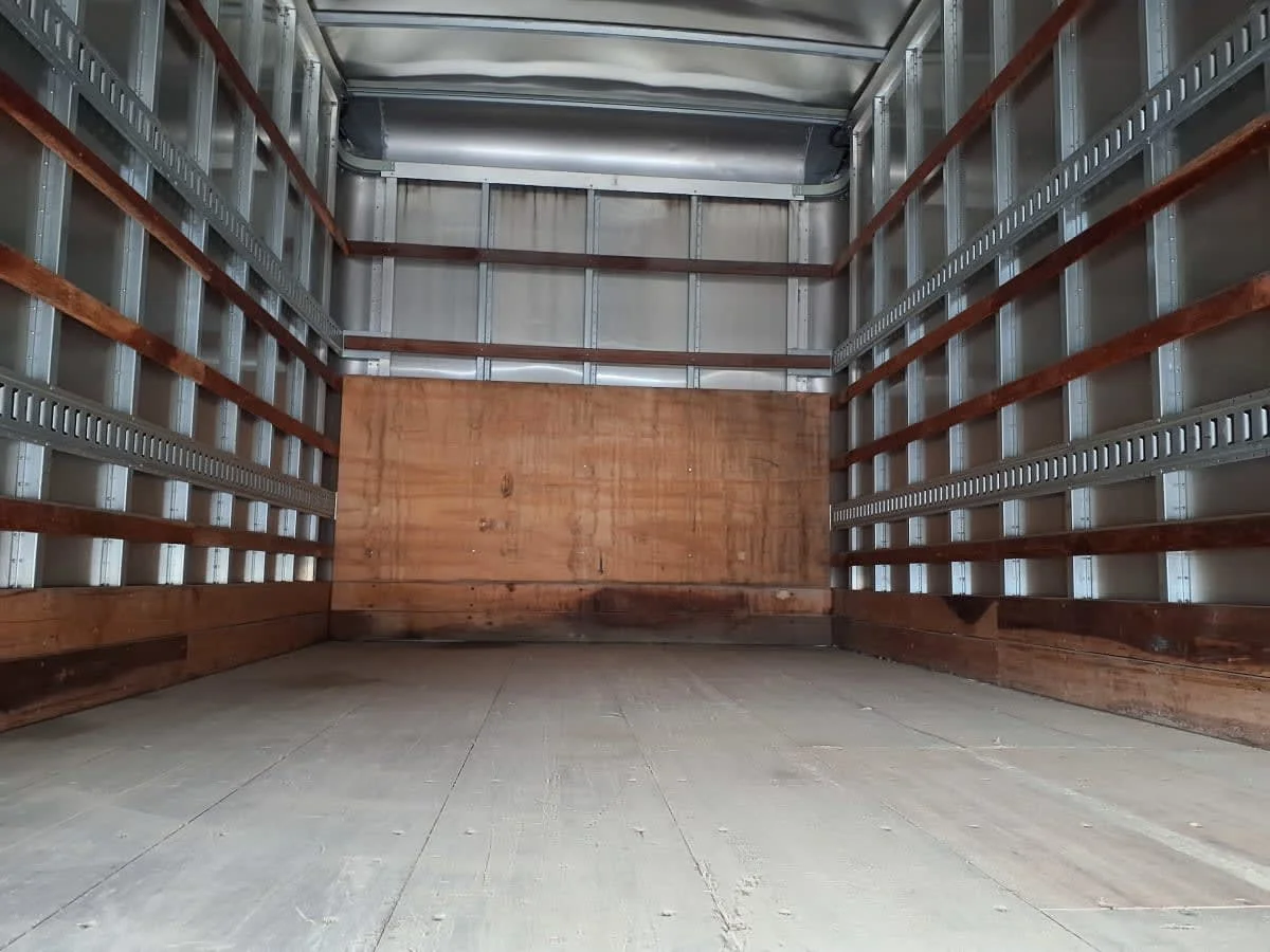 2022 International MV - image 8