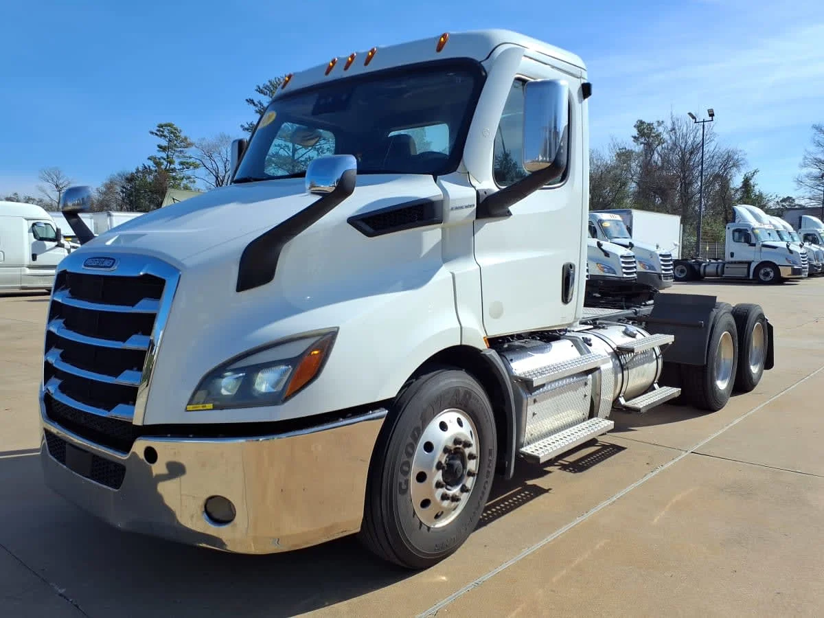 2020 Freightliner Cascadia in Houston, TX