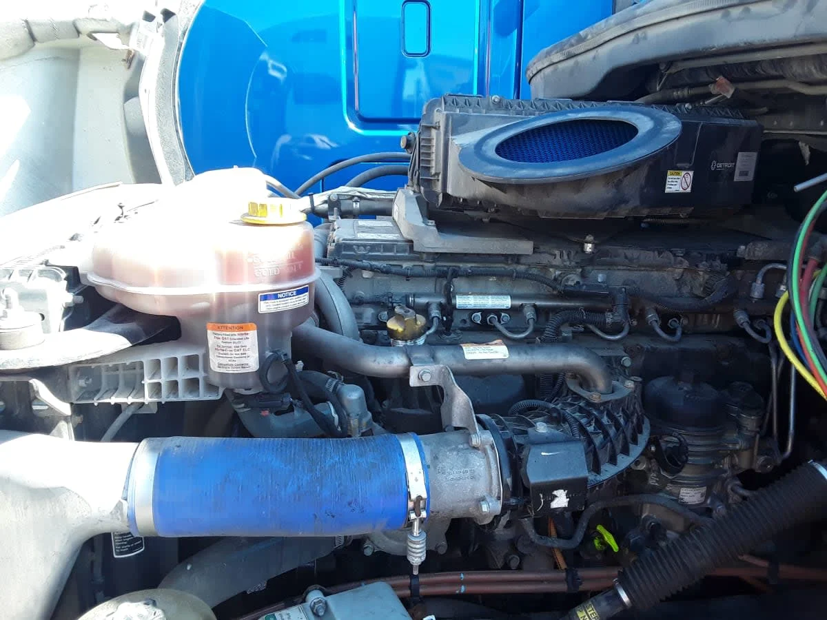 2021 Freightliner Cascadia in Bolingbrook, IL — photo 9