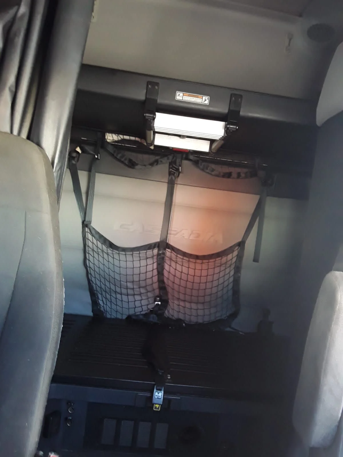 2021 Freightliner Cascadia in Bolingbrook, IL — photo 8